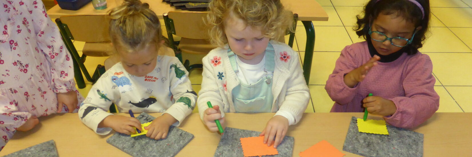 Jules gaat naar school.